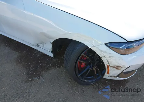 2024 BMW 3 Series 330I z USA, uszkodzony, nr VIN 3MW69FF00R8E07701